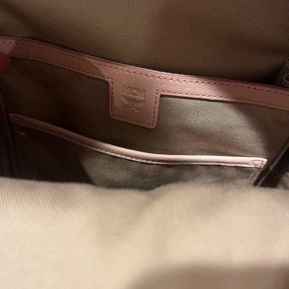 Pink MCM backpack BARELY USED - Picture 5 of 6